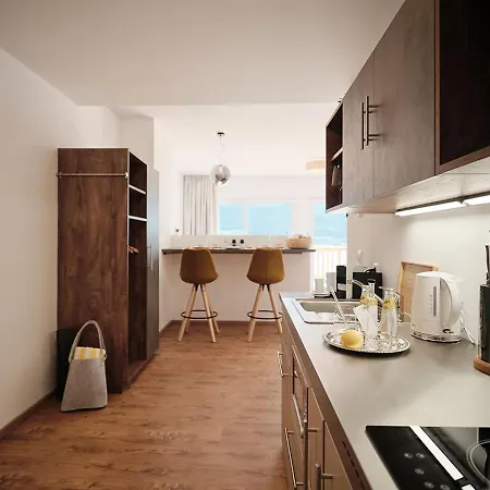 Moment Adults Only * Saint Wolfgang