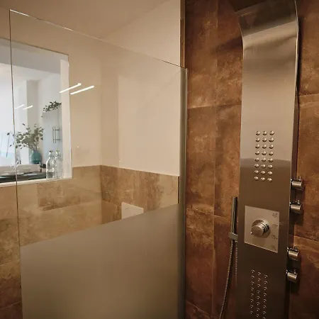 Moment Adults Only Apartmán *