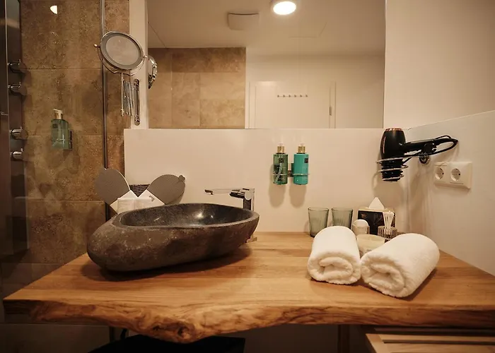 Apartment Moment Adults Only *