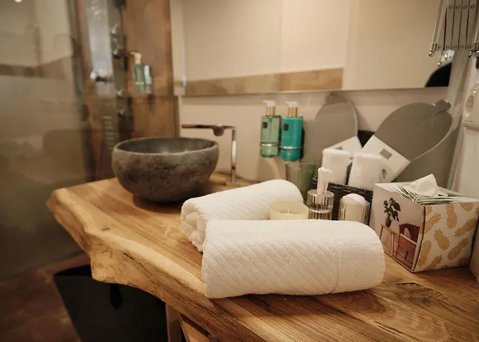 Moment Adults Only * Saint Wolfgang